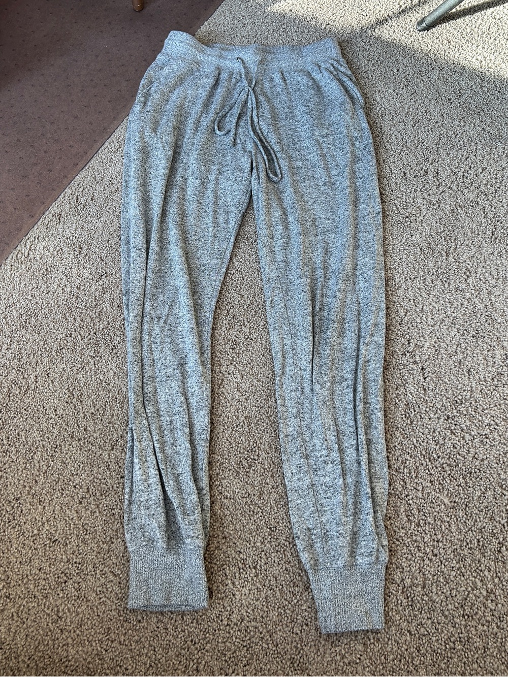 NWOT Harlowe & Graham grey thin fleece joggers